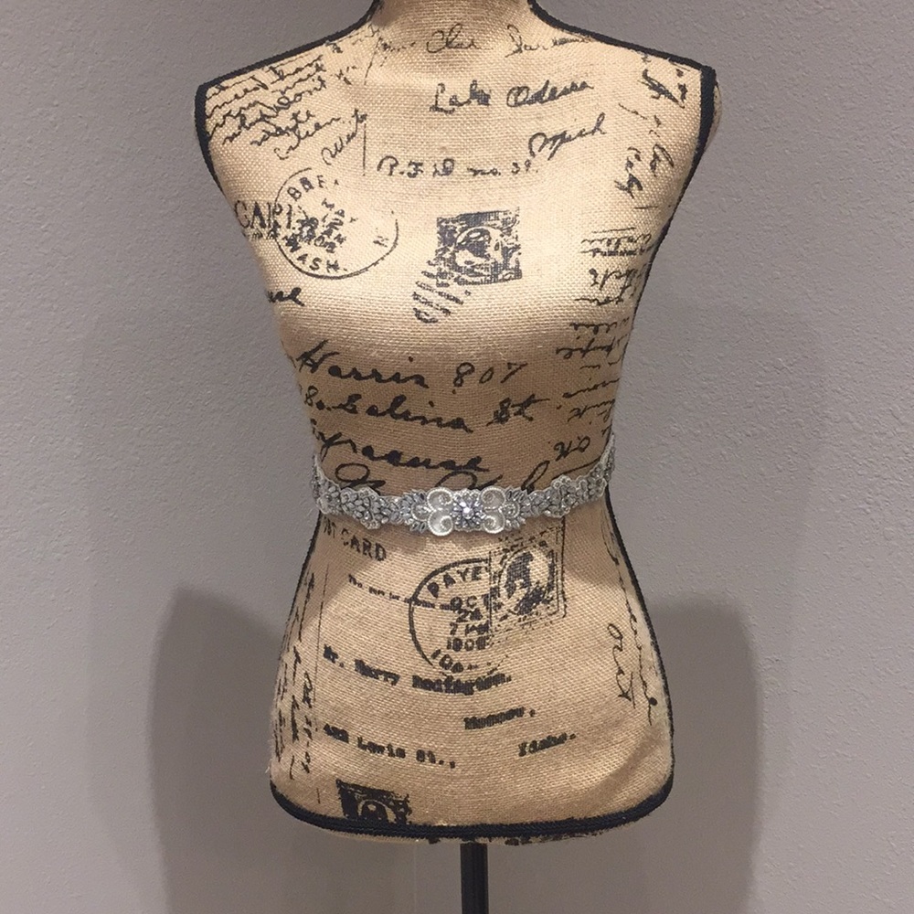 Bridal gown belt